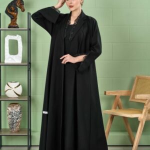 عباية كريب سوداء بتطريز دانتيل