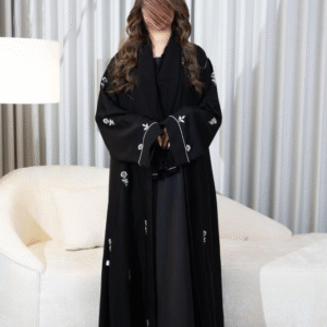 عباية انترنت سوداء بتطريز فضي