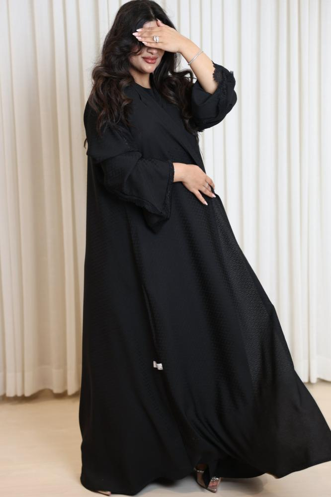 عباية كريب سوداء دانتيل