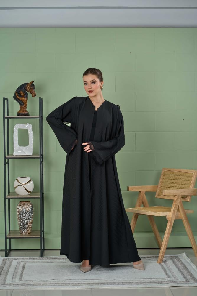 عباية كريب سوداء دانتيل - الصورة 4